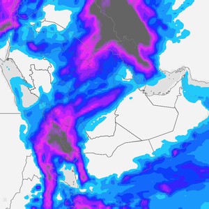 السعودية | أمطار رعدية غزيرة على مكة المكرمة والمنطقة الجنوبية الغربية وتنبيهات من السيول