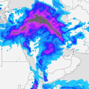 أمطار غزيرة مصحوبة بالبرق والبَرَد تشمل 15 دولة عربية
