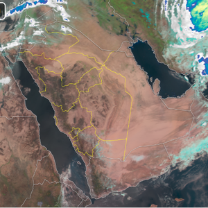 بالصور | هكذا رصدت الأقمار الاصطناعية أثر الأمطار على صحراء الربع الخالي وسلطنة عمان 