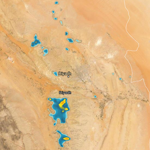 تحديث 1:15م | سُحب رعدية حول العاصمة الرياض وارتفاع احتمالية الأمطار والغبار الساعات القادمة
