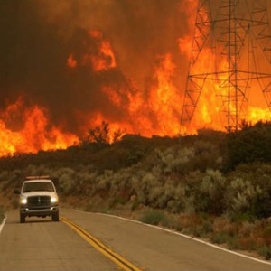 مدينة بيرث الأسترالية تحت تهديد حرائق الغابات 