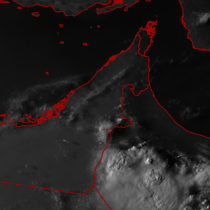 الإمارات: تنبيه من رياح هابطة تؤدي إلى هبوب موجات غبارية كثيفة في محيط السحب الرعدية