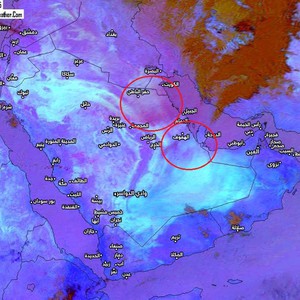  بمشهد مثير : موجتان من الغبار على وشك التصادم فوق الشرقية الاثنين