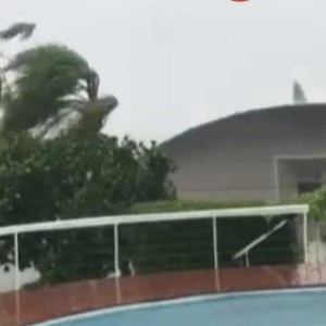 جزيرة نيو كاليدونيا تنجو من إعصار خطير