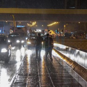 جدة | مؤشرات على تزايد فرص الأمطار نهار اليوم الجمعة