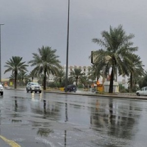 الإمارات - المركز الوطني للأرصاد | امتداد منخفض جوي يجلب الأمطار المتفرقة بشدة متفاوتة وتنبيه من الرياح المُثيرة للغُبار.التفاصيل 