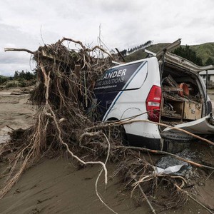 ارتفاع عدد قتلى إعصار غابرييل في نيوزيلندا وصور تكشف حجم الدمار