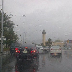 استمرار الأمطار الرعدية أقصى جنوب غرب السعودية 