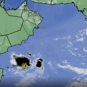 تحديثات الحالة المدارية في بحر العرب،المنخفض المداري يؤثر على جزيرة سقطرى اليمنية