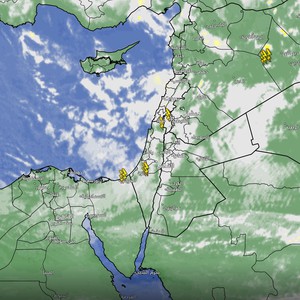 الأردن - تحديث الساعة 11:30 ليلاً | عبور جبهة هوائية باردة جديدة ساعات مُنتصف ليل الثلاثاء/الأربعاء وتدني مستوى تساقط الثلوج إبان عبورها