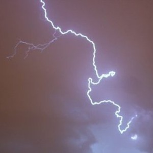 إضطرابات في حالة الطقس على مناطق من المملكة الخميس 