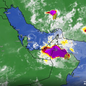 شاهد | خلية عميقة تغطي مساحة ما يقارب من 50 ألف كيلو متر مربع من سلطنة عُمان و الإمارات!