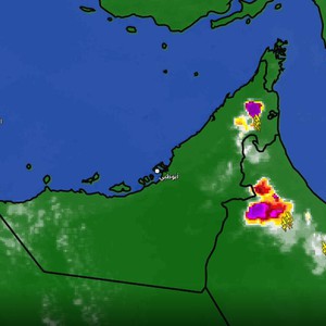 الإمارات : تحديث الساعة 4:40 | سُحب رعدية شرق الدولة تترافق بهطول غزير للأمطار
