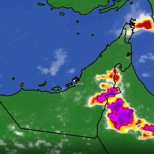 الإمارات - تحديث الساعة 5:20م | سُحب ركامية ماطرة على مدينة العين 