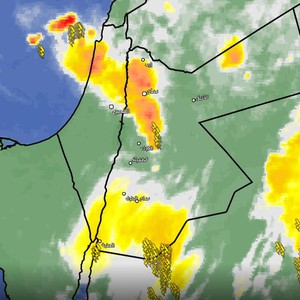 الأردن - تحديث الساعة 8:50م | زخات رعدية غزيرة من الأمطار على مدينة العقبة وتنبيه من ارتفاع منسوب المياه