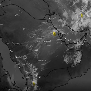 سحب رعدية تتقدم نحو مدينة الدمام وأجزاء من الشرقية