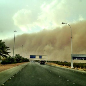 الرياض: تكاثر الغيوم من جديد وتحذير من الغبار حتى نهاية الاسبوع