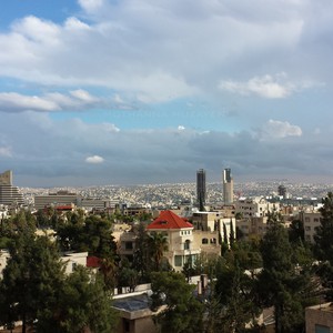 الثلاثاء.. ارتفاع ملموس على الحرارة وكميات كبيرة من السحب المتوسطة والعالية 