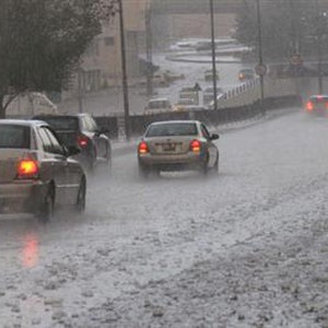 بالتزامن مع المنخفض الجوي.. الدوريات الخارجية تتعامل مع 4 حوادث سير أدت إلى وفاة وإصابتين