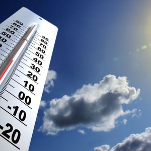 الطقس في دول الخليج العربي: طقس حار إلى شديد الحرارة في أغلب مناطق الجزيرة العربية