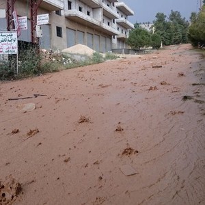 خطر تشكل السيول وجريان الأودية في عدد من مناطق لبنان نهار يوم الثلاثاء 