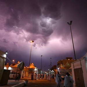 مكة المكرمة | طقس غير مستقر وفرص الأمطار تبدأ هذه الليلة وتزداد نهار الثلاثاء 