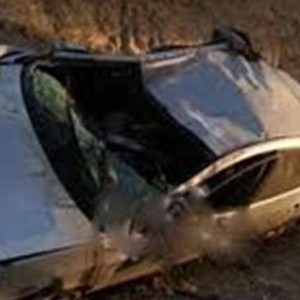 وفاة إثر تدهور مركبة في منطقة الحسا وتحذيرات على الطرقات بسبب الأحوال الجوية