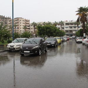 تركّز الأمطار هذه الليلة في المنطقة الساحلية، قبل أن تنتشر نهار الأحد الى مناطق متفرقة 