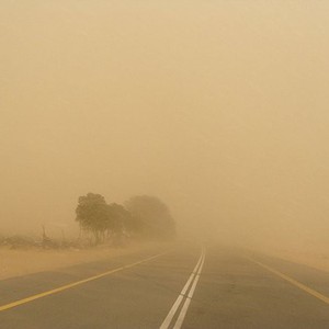 تحذير للمناطق الجنوبية الغربية من موجة الغبار يوم السبت
