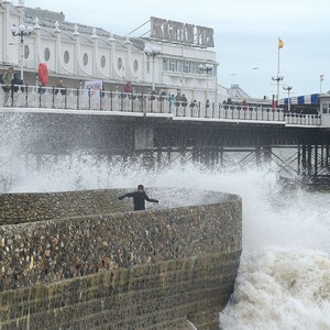 إلغاء وتأجيل رحلات جوية في بريطانيا جراء عاصفة كاتي
