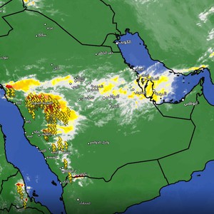 تحديث 6:40 مساءً .. سحب رعدية قوية تؤثر على غرب السعودية وتوقع استمرارها خلال ساعات المساء