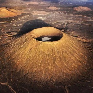 فوهة بركان ضخمة في المدينة المنورة