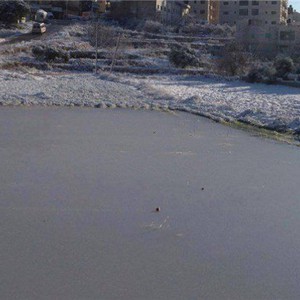 استمرار تساقط الثلوج على فترات خاصة جنوب الضفة الغربية وجبال النقب هذه الليلة ونهار الأربعاء