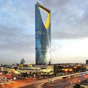 الرياض | تناقص السحب وانعدام فرص الأمطار ليلاً .. والحرارة ترتفع إلى الـ 30 نهاية الأسبوع