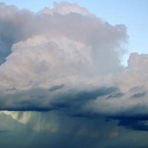 الأحد || الامطار الرعدية تتجدد على مرتفعات غرب المملكة بعد الظهر والعصر 