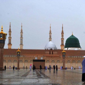 المدينة المنورة : فرصة الامطار الرعدية مستمرة