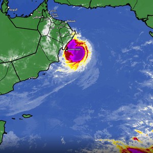 الإعصار هيكا يصل الدرجة الثانية في طريقه إلى سلطنة عمان