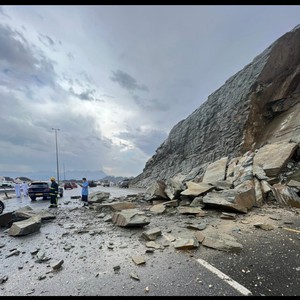 الأمن العام: إغلاق كامل لطريق وادي عربة إثر انهيار جسيم وتحويل السير للصحرواي