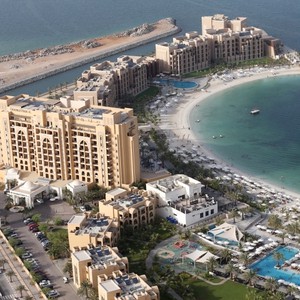 الإمارات | طقس مستقر نهاراً وفرصة للضباب الخفيف في ساعات الفجر والصباح الباكر  
