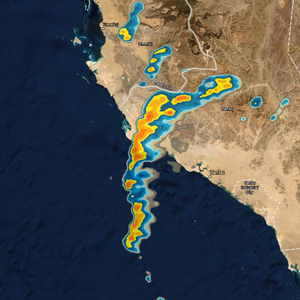 تحديث 10:00 صباحاً: تساقط غزير للأمطار على أملج والسحب الماطرة تتحرك نحو ينبع الساعات القادمة 