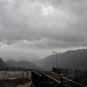 مؤشرات لإشتداد الأمطار على جنوب غرب المملكة إعتباراً من الثلاثاء 