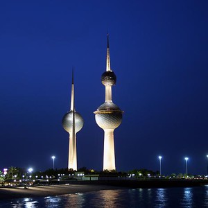 طقس الخليج العربي: اشتداد تأثير الكُتلة الحارة على المنطقة وأجواء شديدة الحرارة في الكويت وشرق السعودية 