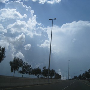 تكونات رعدية متفرقة على بعض مرتفعات جنوب غرب المملكة الأربعاء