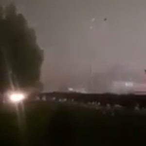 عاصفة رملية جدارية قوية في كازاخستان