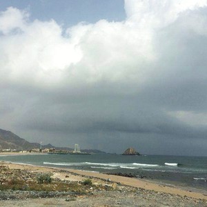 رطوبة عالية وسُحُب منخفضة متوقعة على سواحل بحر عُمان