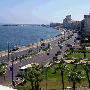 أجواء حارة ومستقرة يومي الجمعة والسبت وإرتفاع نسب الرطوبة السطحية ليلاً في الاجزاء الشمالية