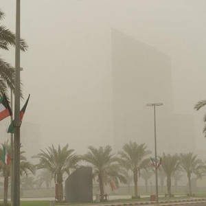 الكويت | انخفاض على درجات الحرارة الثلاثاء واستمرار الأجواء المُغبرة  