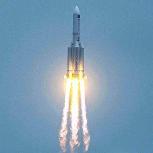 مرة أخرى.. صاروخ صيني خارج السيطرة سيسقط على الأرض قريبا