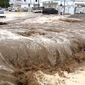 يارب سلم .. مشاهد من السيول الجارفة في جازان قبل قليل  