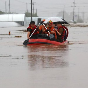 الأمطار الغزيرة في كوريا الجنوبية تخلف 14 وفاة